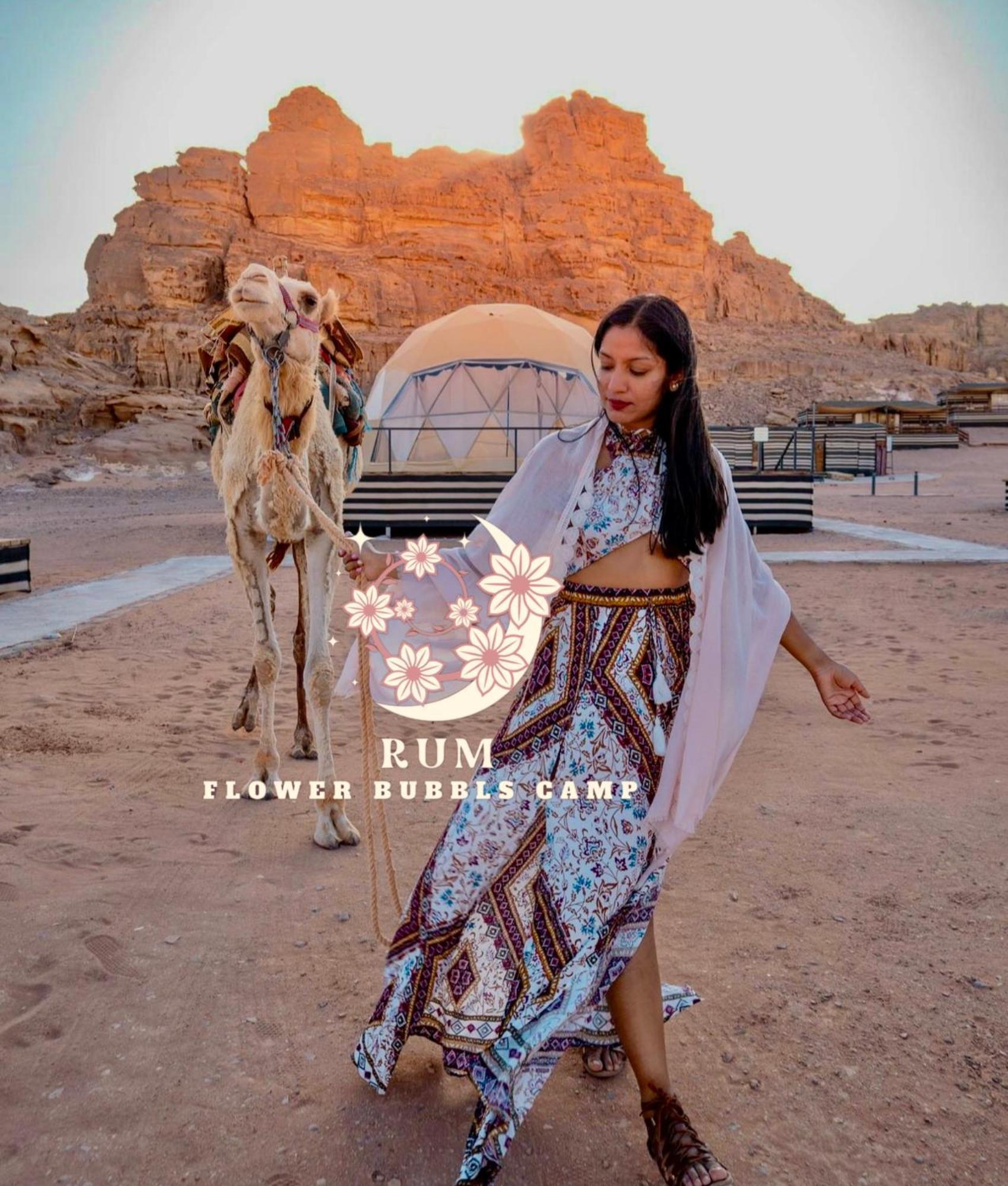 Rum Flower Bubbles Luxury Camp Wadi Rum Bagian luar foto