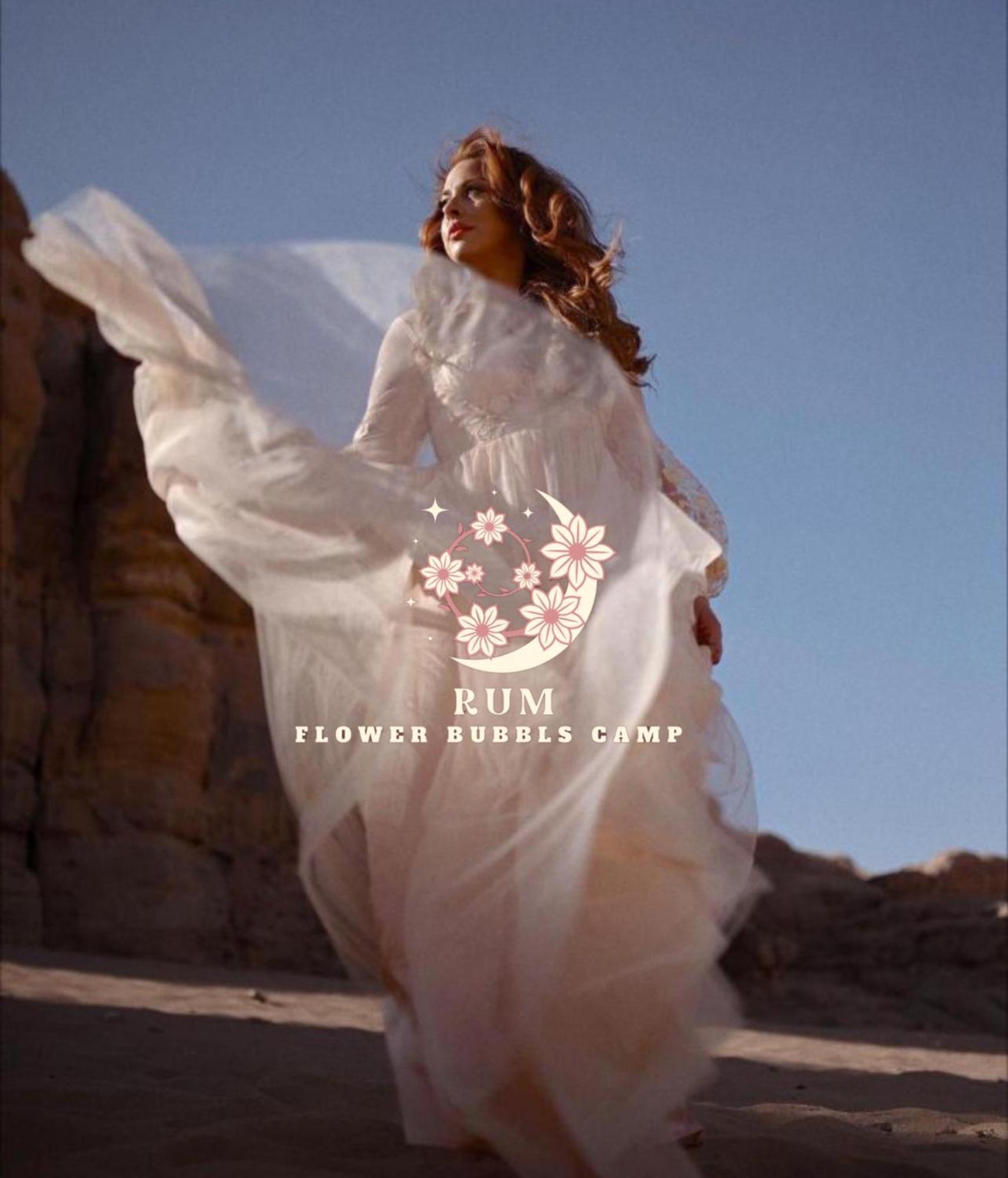 Rum Flower Bubbles Luxury Camp Wadi Rum Bagian luar foto