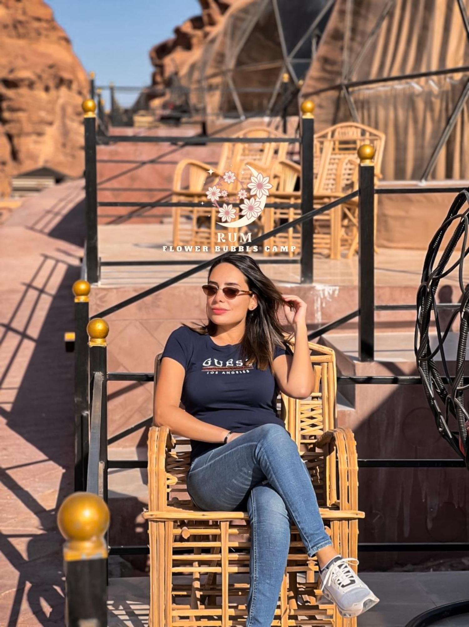 Rum Flower Bubbles Luxury Camp Wadi Rum Bagian luar foto
